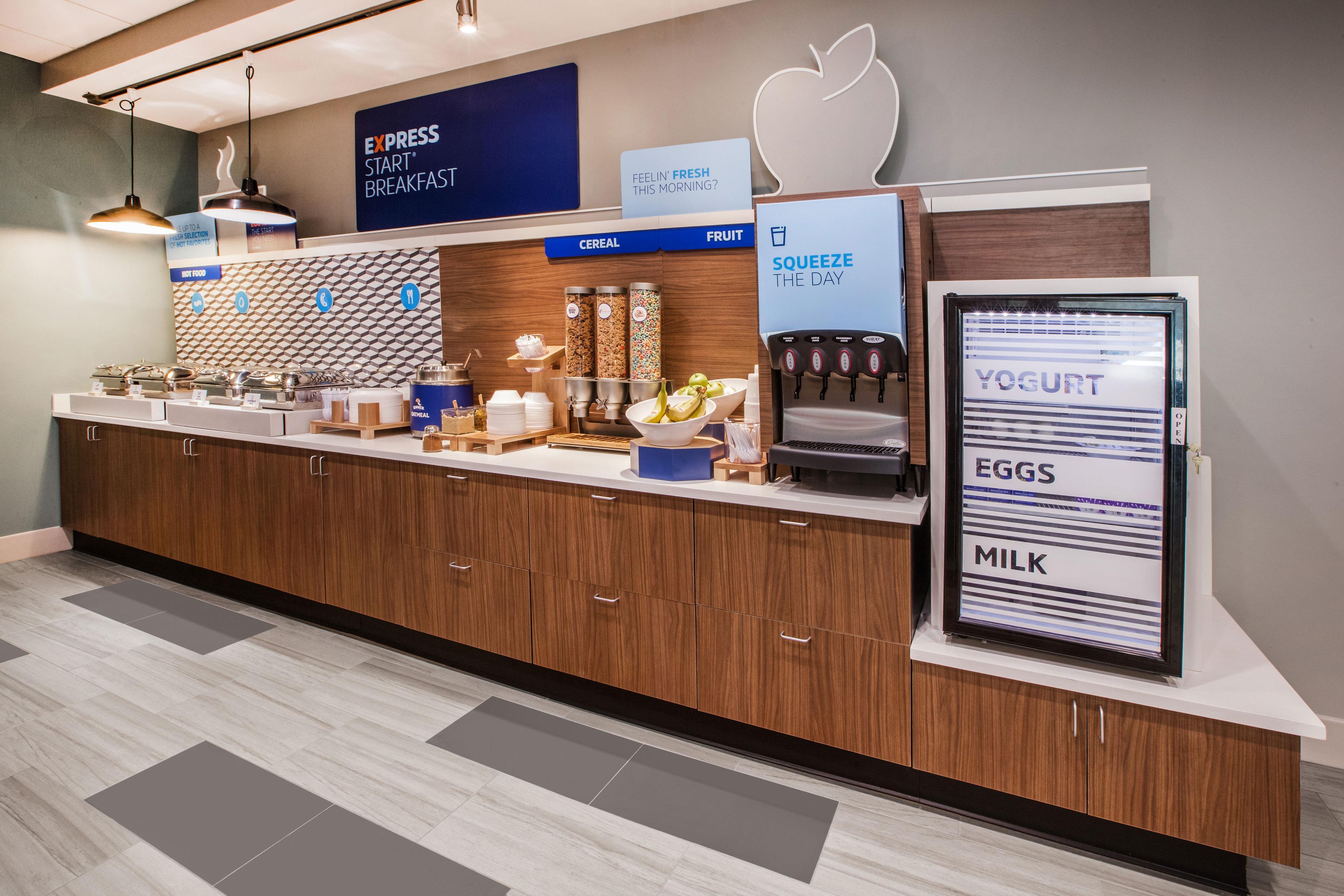 Holiday Inn Express Forest City By Ihg Eksteriør bilde